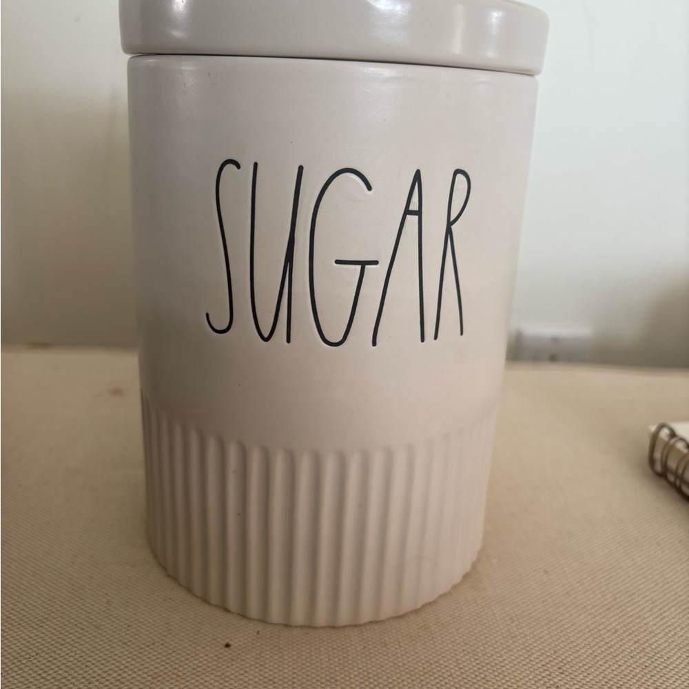RD SALE! Rae Dunn Artisan Collection Ceramic Piece